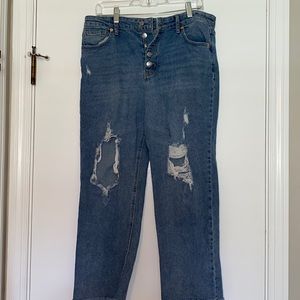 stressed boyfriend jeans